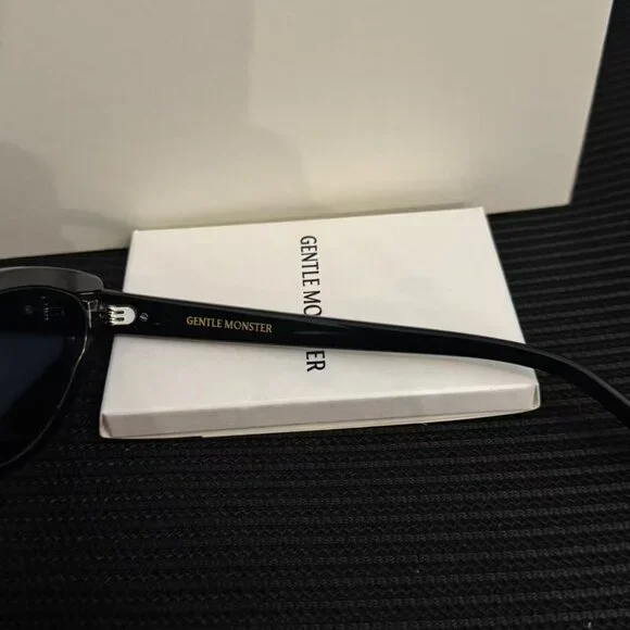 Gentle Monster VANILLA Black Oval Sunglasses Slim Retro Unisex - Picture 6 of 8